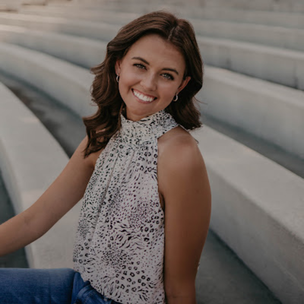 Meet your Posher, Kayla